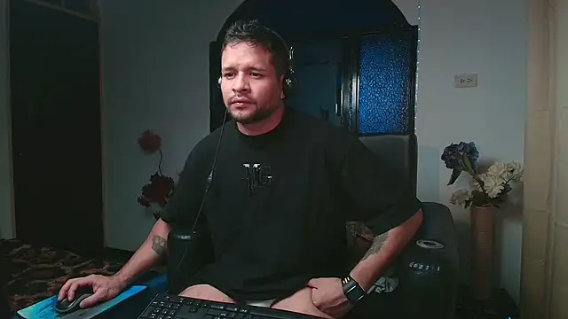 Snapshot of LucasGaeel chatting on May 31, 2026, 9:26 pm LucasGaeel online show from May 31, 2026, 9:26 pm