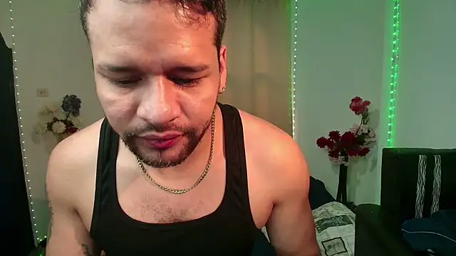 Snapshot of LucasGaeel chatting on April 15, 2026, 1:59 pm LucasGaeel online show from April 15, 2026, 1:59 pm