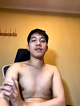 Snapshot of asian_guy_69 chatting on October 26, 2025, 10:48 am asian guy 69 online show from October 26, 2025, 10:48 am