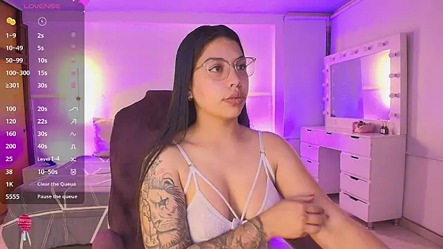 kloe28 online show from March 21, 2026, 3:52 am