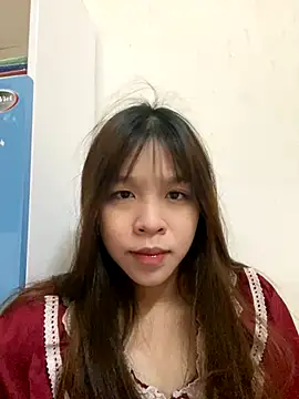 Snapshot of Hanaa07_ chatting on October 18, 2025, 12:34 am Hanaa07  online show from October 18, 2025, 12:34 am