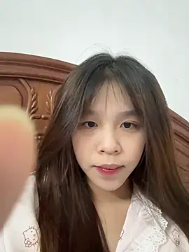 Snapshot of Hanaa07_ chatting on December 18, 2025, 10:30 am Hanaa07 online show from December 18, 2025, 10:30 am