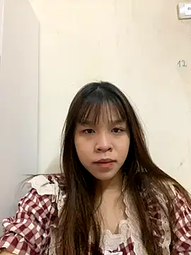 Snapshot of Hanaa07_ chatting on October 10, 2025, 12:00 am Hanaa07  online show from October 10, 2025, 12:00 am