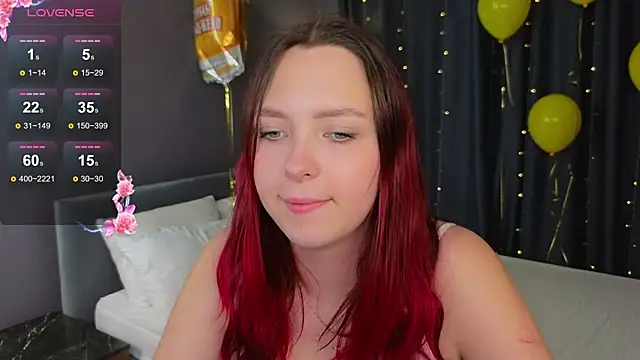 Snapshot of Monica__Queen chatting on October 1, 2025, 3:33 am Monica Queen online show from October 1, 2025, 3:33 am