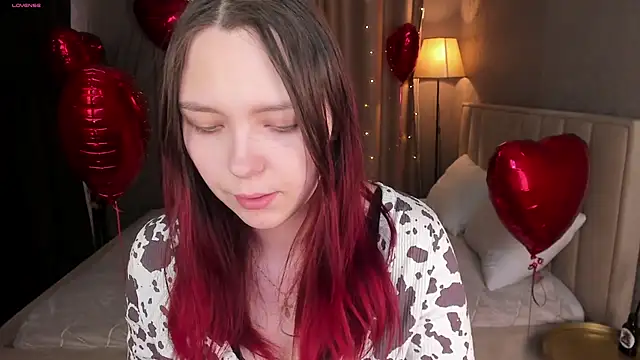 Snapshot of Monica__Queen chatting on February 9, 2026, 5:38 am Monica Queen online show from February 9, 2026, 5:38 am