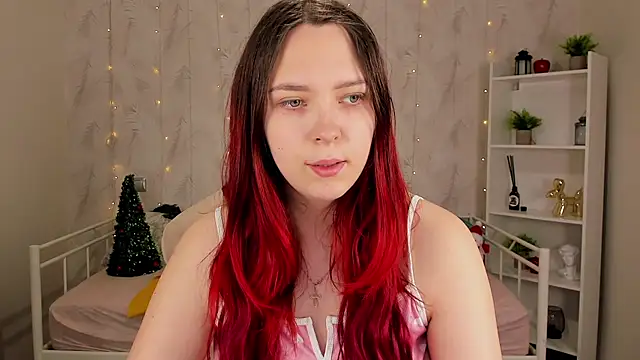 Snapshot of Monica__Queen chatting on December 19, 2025, 12:03 am Monica Queen online show from December 19, 2025, 12:03 am