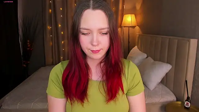 Snapshot of Monica__Queen chatting on February 6, 2026, 5:25 am Monica Queen online show from February 6, 2026, 5:25 am