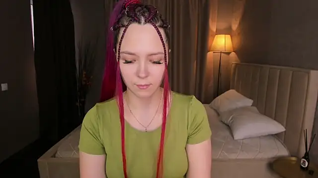 Snapshot of Monica__Queen chatting on January 15, 2026, 5:33 am Monica Queen online show from January 15, 2026, 5:33 am