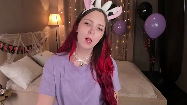 Snapshot of Monica__Queen chatting on October 29, 2025, 5:39 am Monica Queen online show from October 29, 2025, 5:39 am