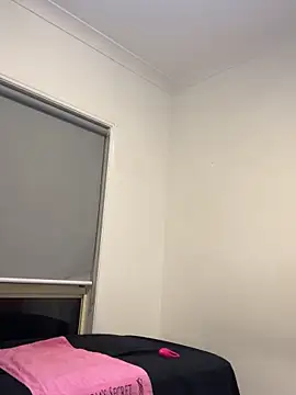 SelenaxMauro420 online show from November 15, 2025, 12:53 pm