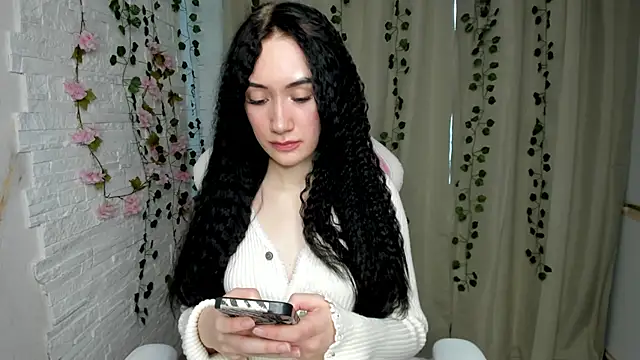 Arina Meow19 online show from December 17, 2025, 6:07 am