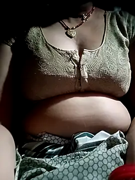 Snapshot of Hot_rieal6 chatting on April 13, 2026, 11:31 pm Hot rieal6 online show from April 13, 2026, 11:31 pm