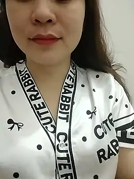 Snapshot of Girl_Shy2000 chatting on April 5, 2026, 2:13 pm Girl Shy2000 online show from April 5, 2026, 2:13 pm