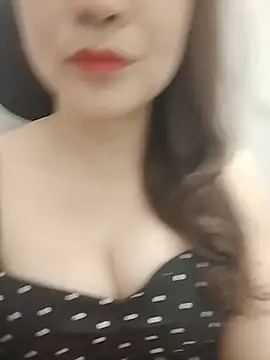 Girl Shy2000 online show from May 16, 2026, 12:37 pm