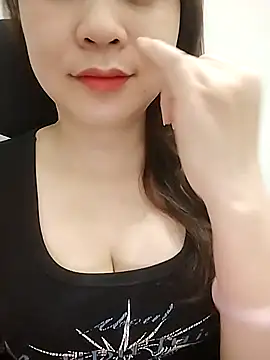 Snapshot of Girl_Shy2000 chatting on April 9, 2026, 10:05 pm Girl Shy2000 online show from April 9, 2026, 10:05 pm