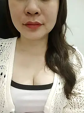 Snapshot of Girl_Shy2000 chatting on March 28, 2026, 11:28 pm Girl Shy2000 online show from March 28, 2026, 11:28 pm