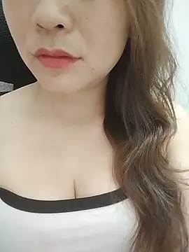 Girl Shy2000 online show from May 22, 2026, 1:31 pm