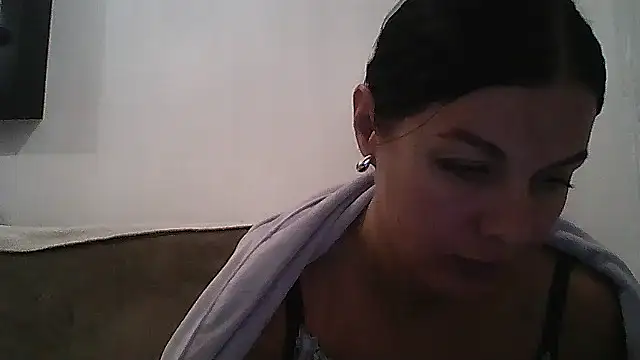 Lorivell online show from November 2, 2025, 8:36 pm