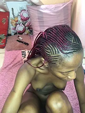 Snapshot of Caramel102004 chatting on October 16, 2025, 9:17 am Caramel102004 online show from October 16, 2025, 9:17 am