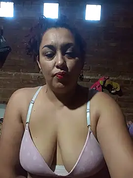 Snapshot of Lobizona chatting on June 23, 2026, 7:01 pm Lobizona online show from June 23, 2026, 7:01 pm