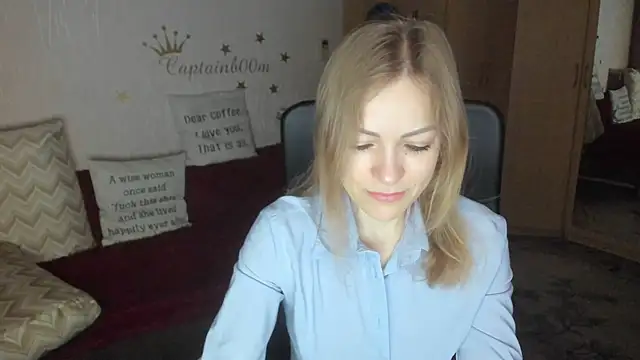 Snapshot of Tiffany_Bates chatting on November 1, 2025, 3:13 am Tiffany Bates online show from November 1, 2025, 3:13 am