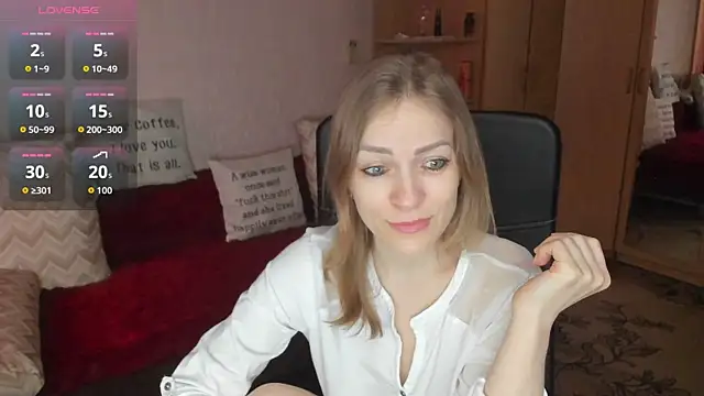 Snapshot of Tiffany_Bates chatting on April 18, 2026, 11:12 am Tiffany Bates online show from April 18, 2026, 11:12 am