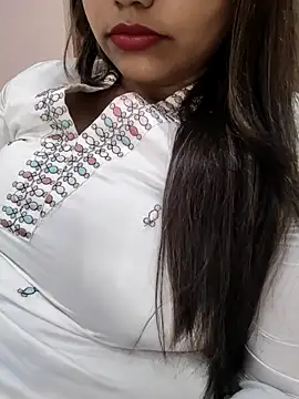 Miss Rose   online show from November 5, 2025, 10:51 am