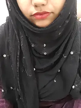 Miss Rose   online show from December 5, 2025, 7:18 am