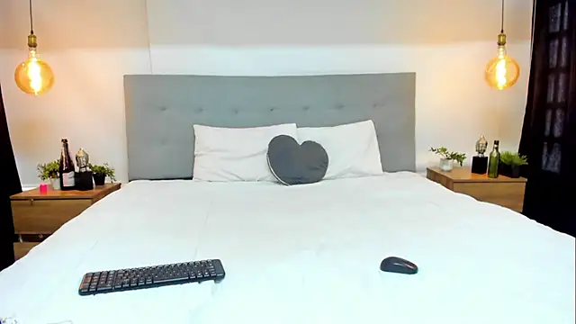 KelaniSilva online show from October 28, 2025, 7:57 pm