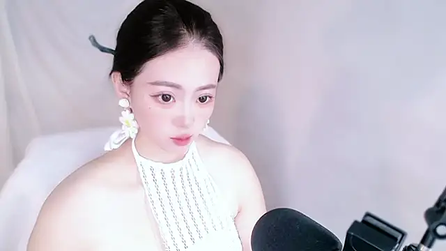 Snapshot of mitowato chatting on October 18, 2025, 3:47 pm mitowato online show from October 18, 2025, 3:47 pm