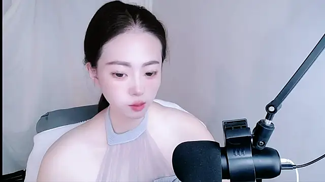Snapshot of mitowato chatting on October 15, 2025, 6:27 pm mitowato online show from October 15, 2025, 6:27 pm