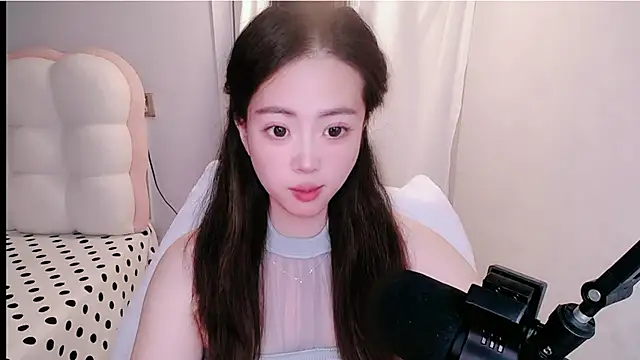 Snapshot of mitowato chatting on October 13, 2025, 1:02 pm mitowato online show from October 13, 2025, 1:02 pm