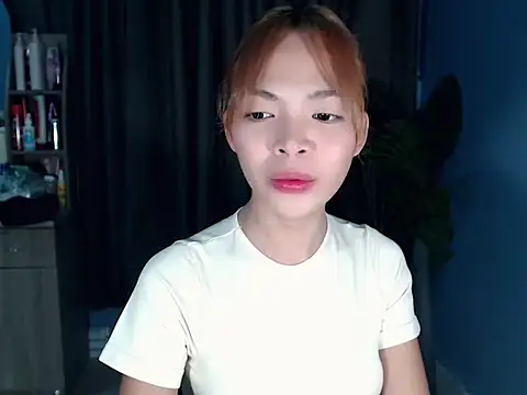 Snapshot of Asian_briee143xx chatting on April 1, 2026, 2:47 pm Asian briee143xx online show from April 1, 2026, 2:47 pm