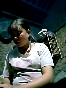 Snapshot of Samyy_xx chatting on December 1, 2025, 11:33 am Samyy xx online show from December 1, 2025, 11:33 am