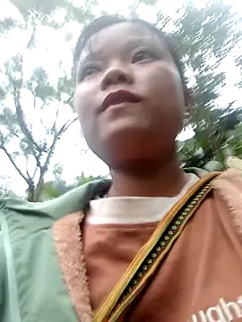 Snapshot of Samyy_xx chatting on November 1, 2025, 9:47 am Samyy xx online show from November 1, 2025, 9:47 am