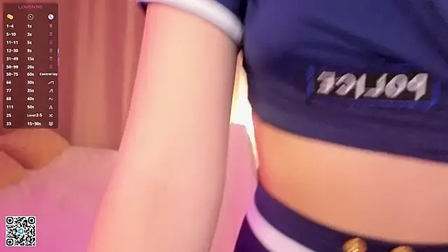 KeilaJeschon online show from December 4, 2025, 4:11 am