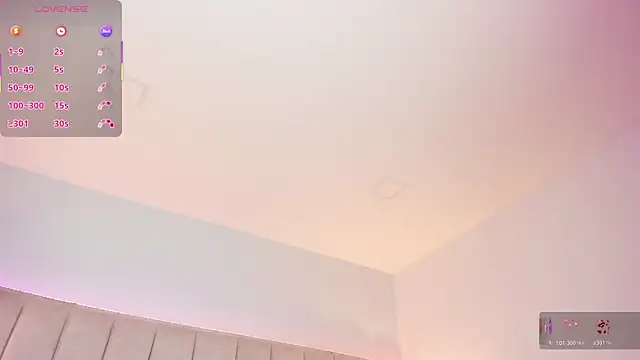 EllaaThorne online show from November 17, 2025, 8:13 pm