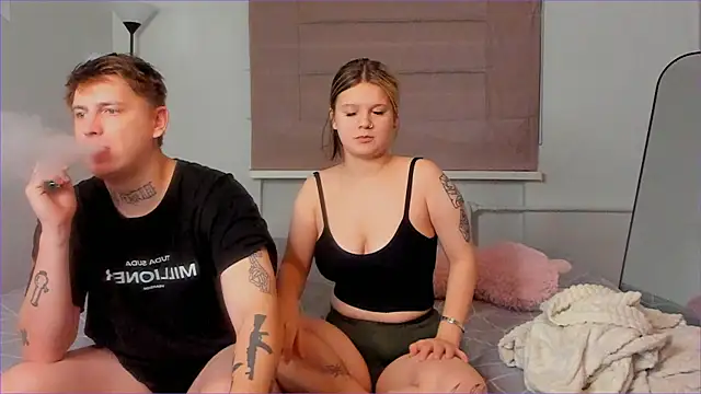 FatePath online show from December 15, 2025, 5:02 am