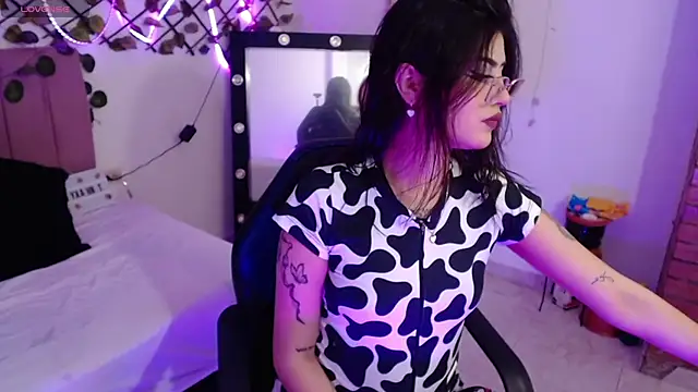 isa bunny18 online show from November 8, 2025, 12:58 am