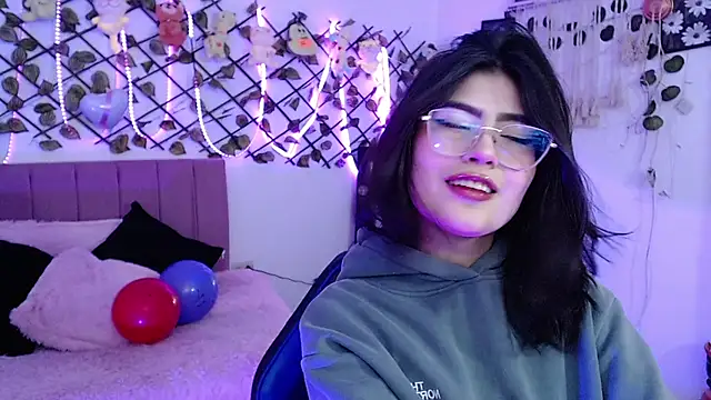 isa bunny18 online show from October 3, 2025, 3:41 am