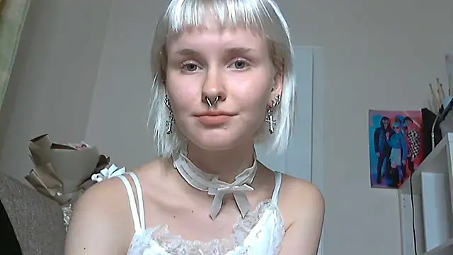 Paradoxy  online show from October 10, 2025, 7:47 pm