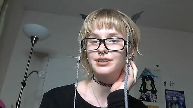 Paradoxy  online show from June 26, 2026, 8:14 pm
