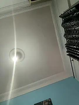 Naomi24herr online show from November 29, 2025, 3:50 am