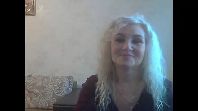 Snapshot of LadySexyBlond chatting on November 15, 2025, 6:39 am LadySexyBlond online show from November 15, 2025, 6:39 am