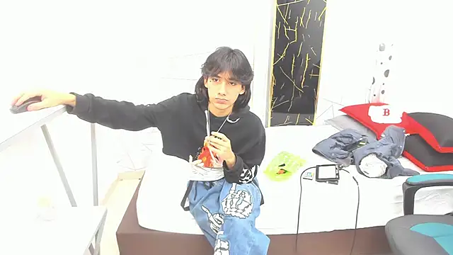 Lovers 21 online show from November 12, 2025, 3:54 am