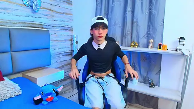 Lovers 21 online show from October 15, 2025, 9:12 pm