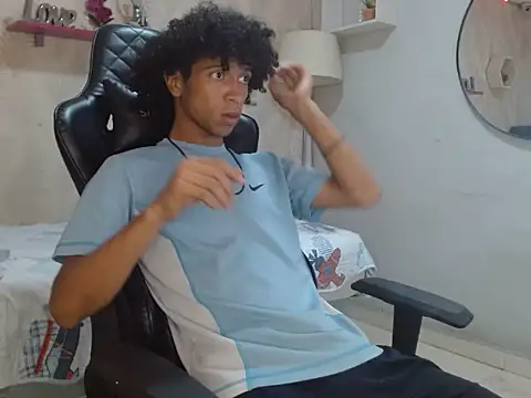 Snapshot of xion_ez chatting on October 27, 2025, 8:21 pm xion ez online show from October 27, 2025, 8:21 pm