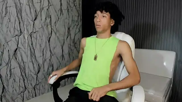 Snapshot of xion_ez chatting on December 4, 2025, 8:41 pm xion ez online show from December 4, 2025, 8:41 pm