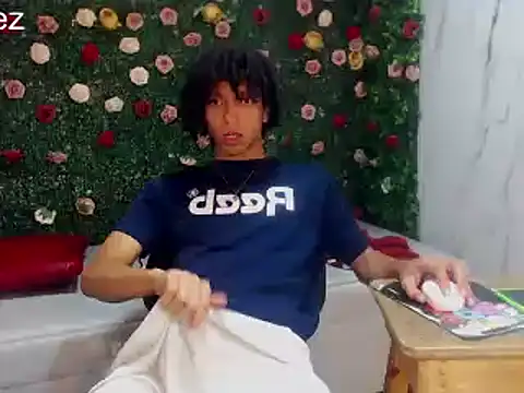 Snapshot of xion_ez chatting on July 14, 2026, 3:29 pm xion ez online show from July 14, 2026, 3:29 pm