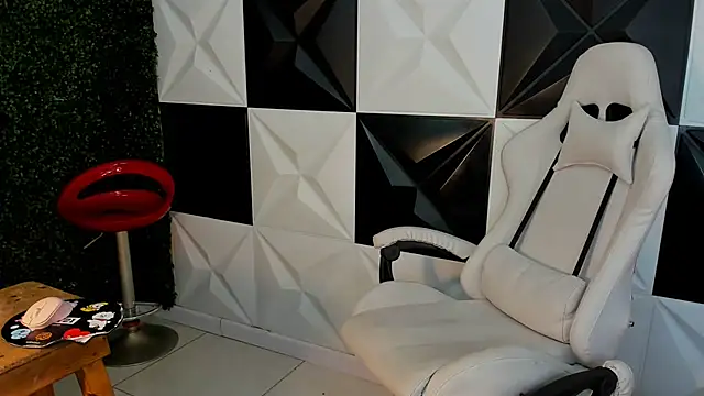 Snapshot of xion_ez chatting on November 28, 2025, 7:47 pm xion ez online show from November 28, 2025, 7:47 pm